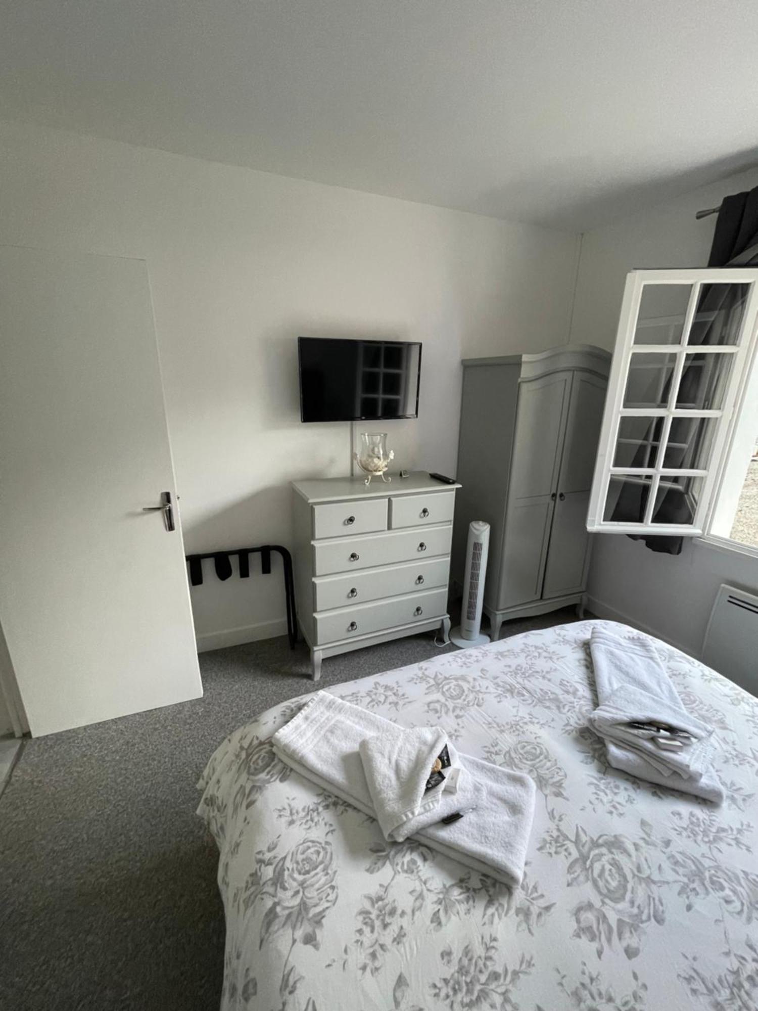 Vue Du Chateau D'Excideuil En Chambres Zewnętrze zdjęcie
